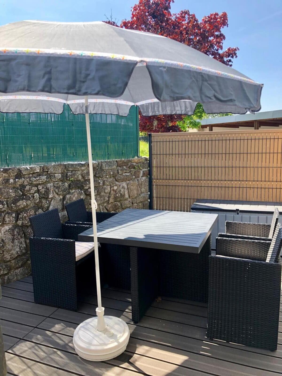 Jolie Maisonnette Cosy Bord De Mer Terrasse Guidel Exteriör bild